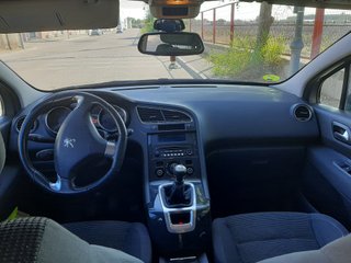 Peugeot 5008 2016