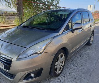 Peugeot 5008 2016