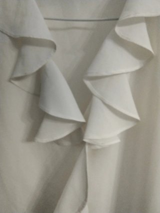 Blusa El Corte Inglés blanca volantes