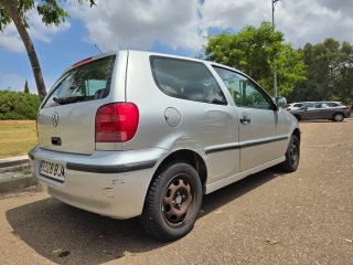 Volkswagen Polo 1.4 16v 60cv 180.000km