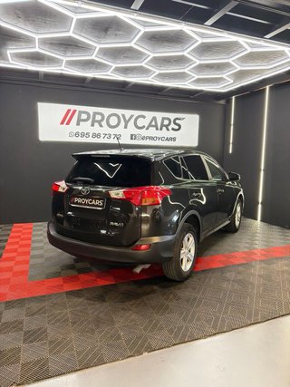 Toyota RAV4 2015