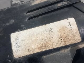 Faro antiniebla izquierdo SEAT LEON (1M1)