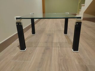Mesa baja cristal y acero