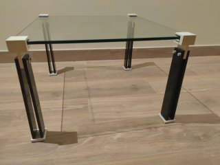 Mesa baja cristal y acero