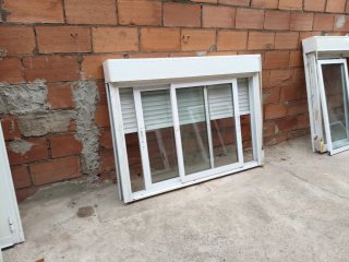 Ventana corredera aluminio blanca