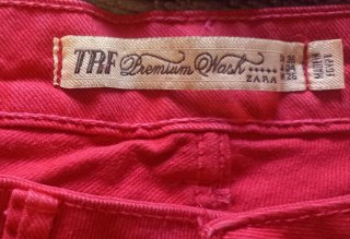 Lote falda vaquera y shorts rojos
