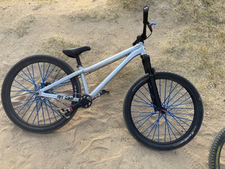 Bicicleta Dirt Jump Plata