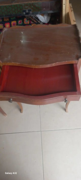 Mesita de madera para restaurar