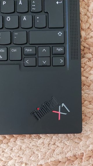 Portátil Lenovo ThinkPad X1 Carbon Gen 11