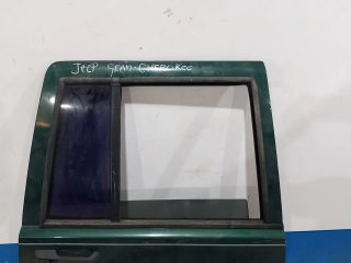 Puerta trasera derecha CHRYSLER JEEP GR.CHEROKEE