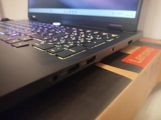 Portátil Lenovo Legion Pro 5 RTX 5070 i9 32GB RAM