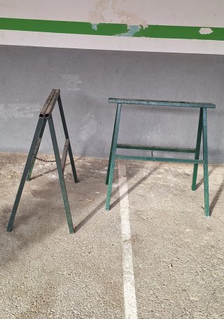 Caballetes metálicos verde oscuro(varias unidades