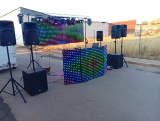 Equipo DJ para bodas y eventos