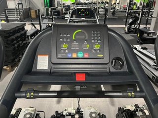 Cinta de correr Technogym Run600