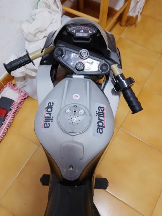 Moto Eléctrica Injusa 12V Aprilia