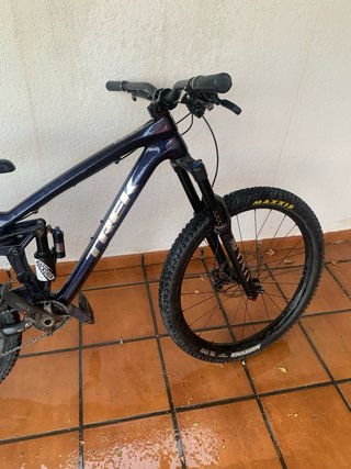 Bicicleta MTB Trek Slash Carbono