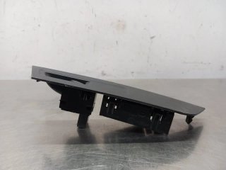 Mando elevalunas delantero derecho SKODA KAROQ