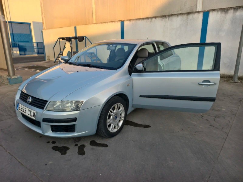 FIAT Stilo 2004 - foto 1