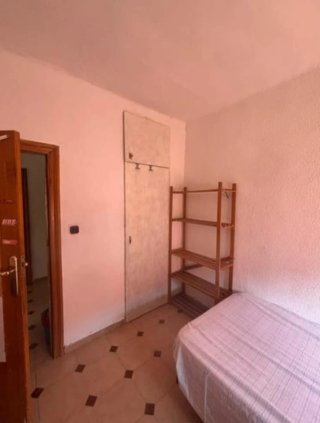 Alquilo habitación en los Pajaritos Granada