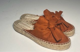 Mules Stradivarius Naranja Talla 37