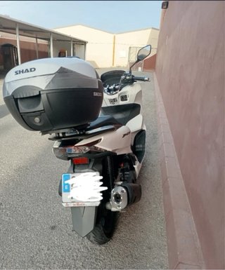 Honda PCX 125 Scooter Blanca