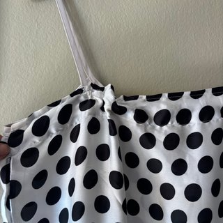 Mono estampado mariposas y lunares