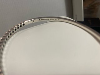Pulsera Pandora Plata Rigida con Circonitas