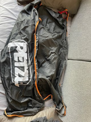 Mochila Petzl KLlFF gris