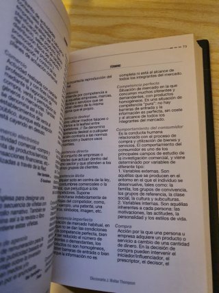 Diccionario J. Walter Thompson comunicación, má...