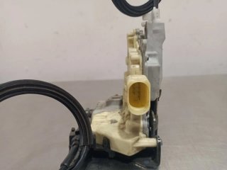 Cerradura puerta trasera derecha VOLKSWAGEN