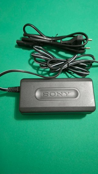 Alimentatore Sony AC-L10A