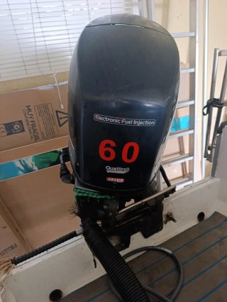 Embarcación Río 500 con remolque