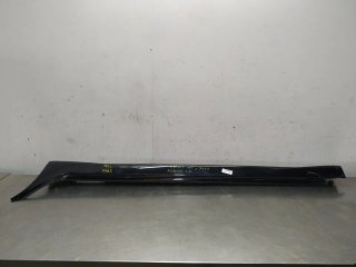 Faldon lateral MITSUBISHI GRANDIS (NA0W)