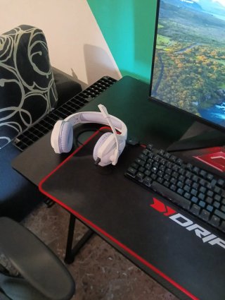 PcCom Ryzen 7 Gaming PC 32GB RAM RTX 5060 Ti