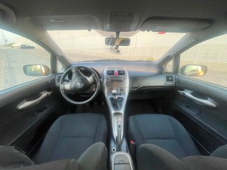 Toyota Auris 2009
