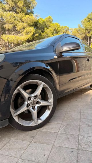 Opel Astra H GTC 2008