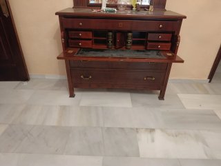 Dormitorio antiguo de madera