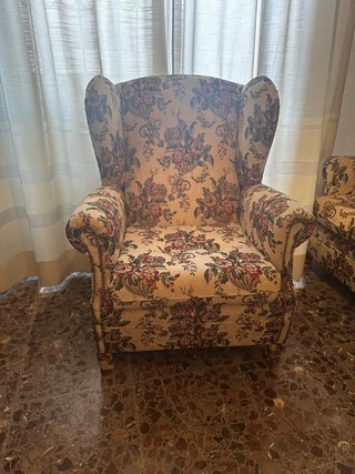Conjunto Sofá y 2 Sillones Orejeros