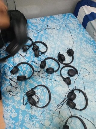 15 Diademas JBL Conector Negro ( mostoles)