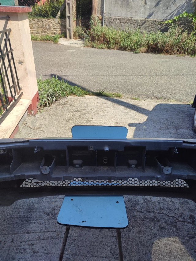 Defensa trasera Peugeot 106 Sport/GTI