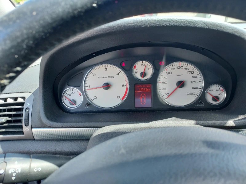 Peugeot 407 2005 - foto 1