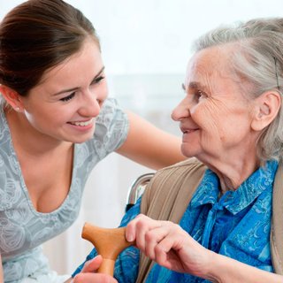 Cuidadora de personas mayores Interna Experiencia