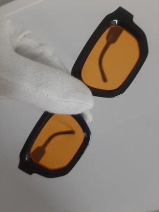Gafas de sol cuadradas naranjas