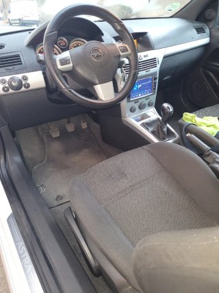 Opel Astra 2009
