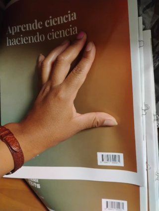 Libro de texto escolar  De 1 de la ESO Del colegio