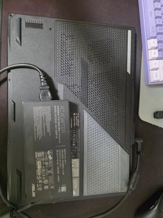 Peças Rog Strix 17 SE i9-12950HX / RTX 3080 Ti