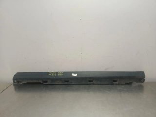 Faldon lateral FORD FOCUS BERLINA (CEW)