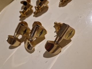 Clavijeros Guitarra 3+3 Dorados
