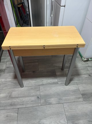 Mesa de cocina plegable madera y metal