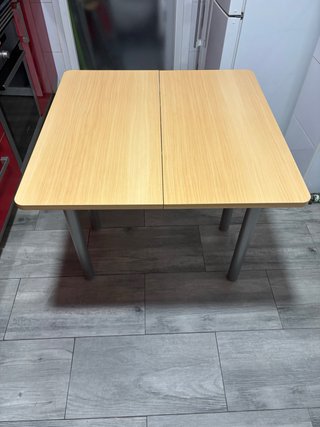 Mesa de cocina plegable madera y metal